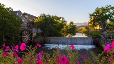 How To Plan a Fun Night Out in Pigeon Forge