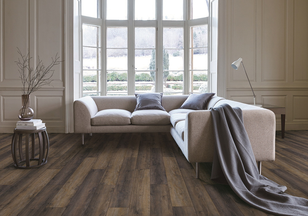 How Vinyl Plank Flooring Can Enhance the Look of Your Home