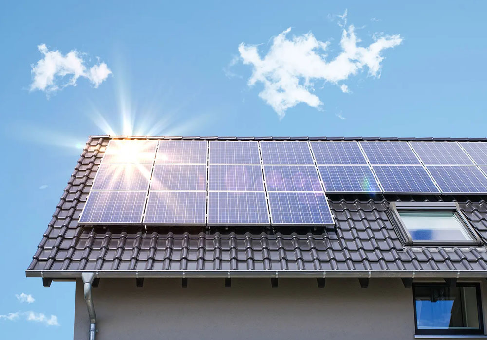 What Homeowners Should Expect During a Solar Panel Roof Upgrade in North Port