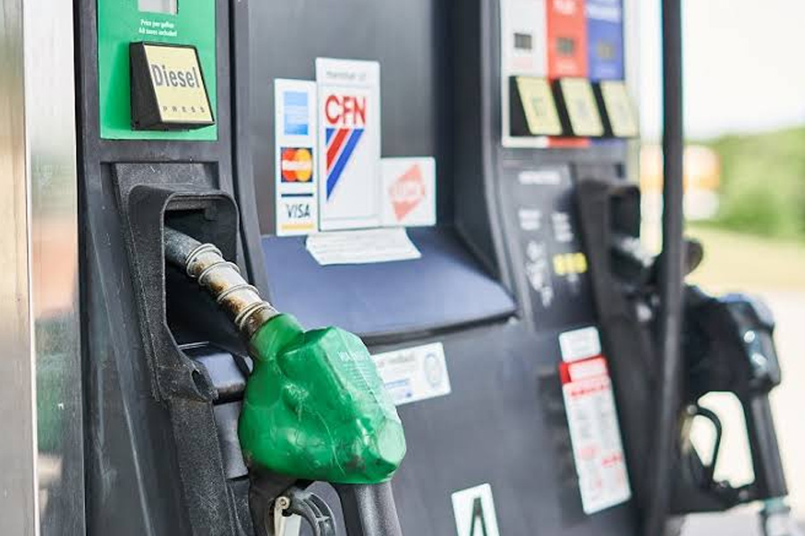 How a StarCard Fuel Card Can Help Simplify Fuel Expense Tracking