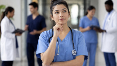 How to Choose Between a Nursing Degree and Other Healthcare Paths