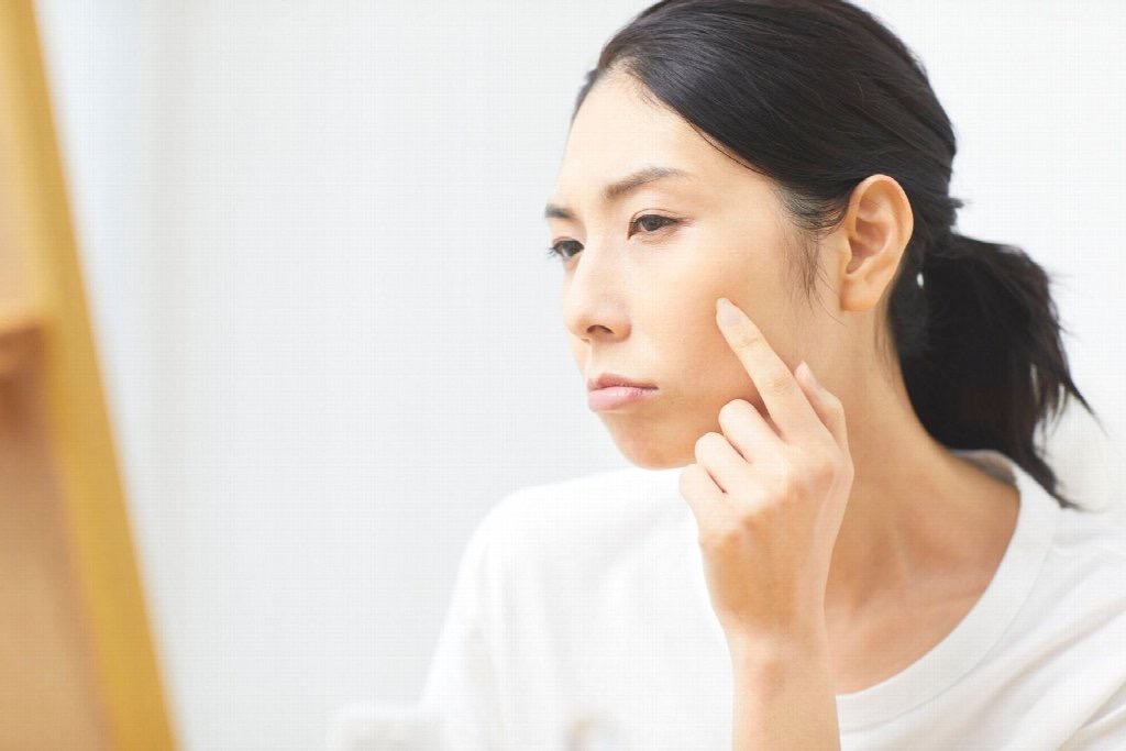 Petrochemicals in Skincare Should You Be Concerned