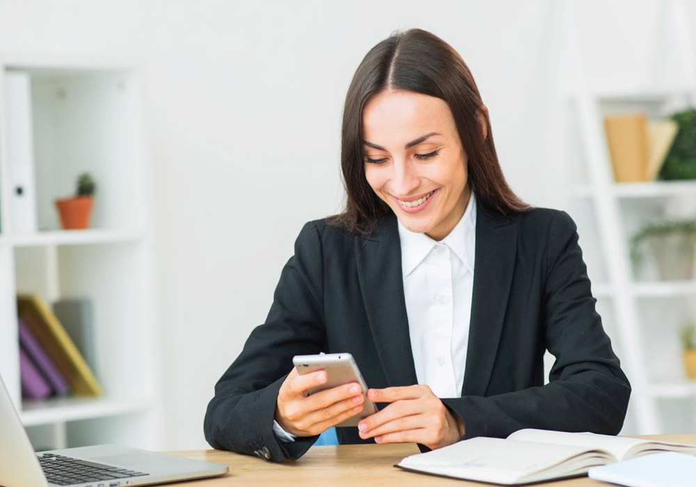 What Features Should an Enterprise Look for in a Performance SMS Platform