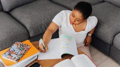 What Happens to Student Motivation When Deadlines Become Self Paced